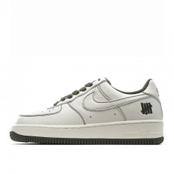 Undefeated x Nike Air Force 1 Low   UN1315 600