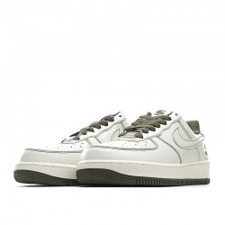 Undefeated x Nike Air Force 1 Low   UN1315 600