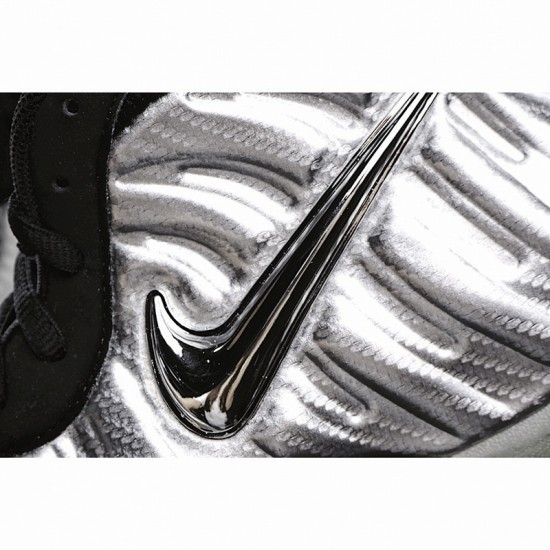 Nike Air Foamposite Pro ‘Silver Surfer’
  616750 004