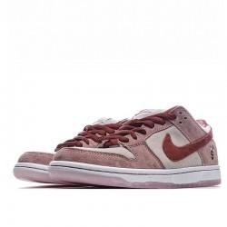 StrangeLove x Dunk Low SB 'Valentine's Day'
  CT2552 800