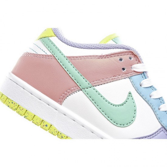 Nike  Wmns Dunk Low SE 'Candy'
    DD1872 100