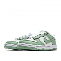 Nike  Wmns Dunk Low 'Green Glow'
    CU1726 188