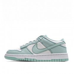 Nike  Wmns Dunk Low 'Green Glow'
  DD1503 105