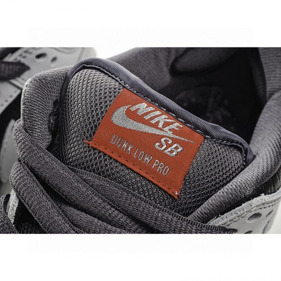 Nike  Atlas x Dunk Low Premium SB 'Wolf Grey'
  504750 020