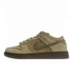 Nike  SB Dunk Low 'Reverse Reese Forbes Wheat'
  883232 700