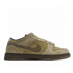 Nike  SB Dunk Low 'Reverse Reese Forbes Wheat'
  883232 700