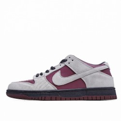 Nike  Dunk Low SB 'True Berry'
  BQ6817 001